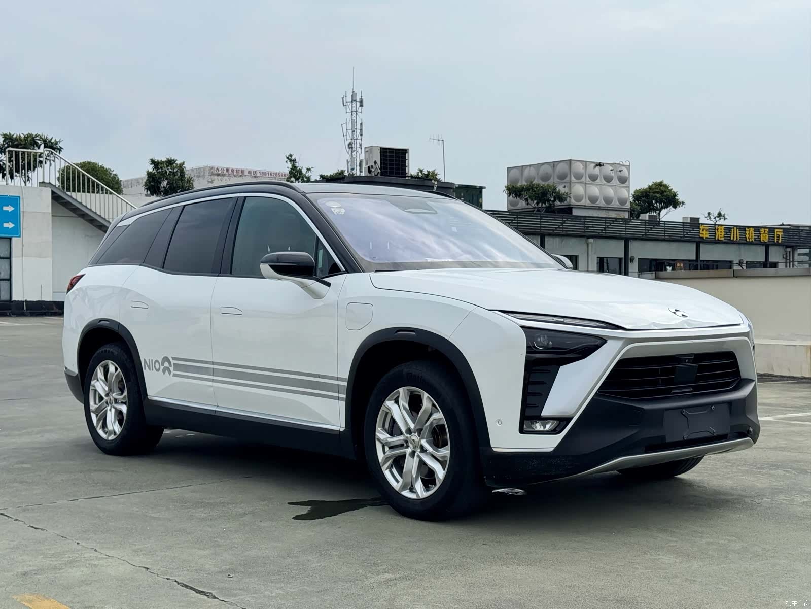 NIO ES8, 2021 3