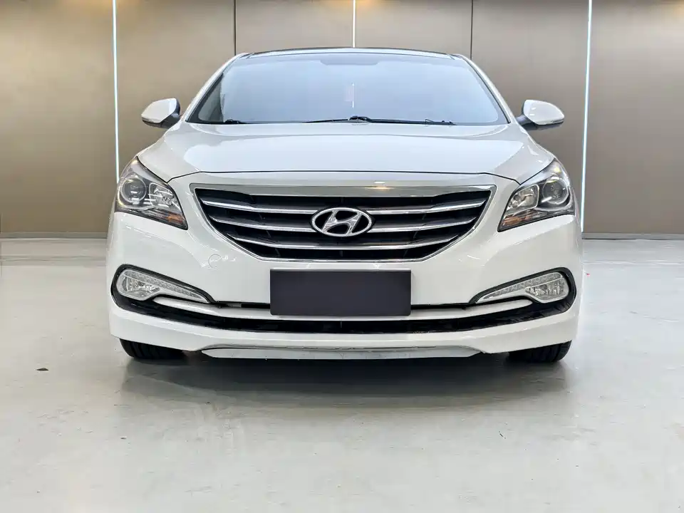 Hyundai Name picture