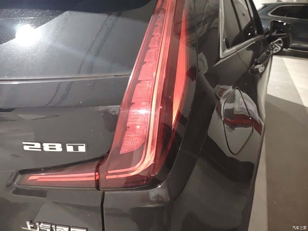 Cadillac XT4, 2020 8
