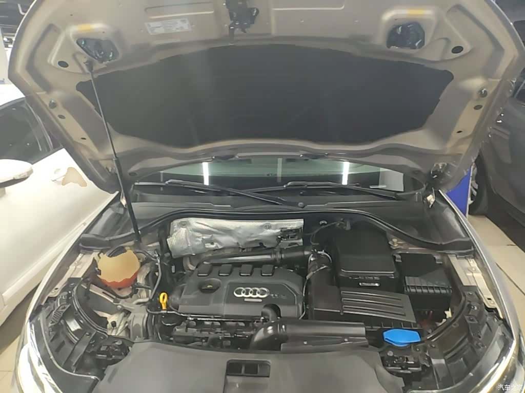 Audi Q3, 2015 16
