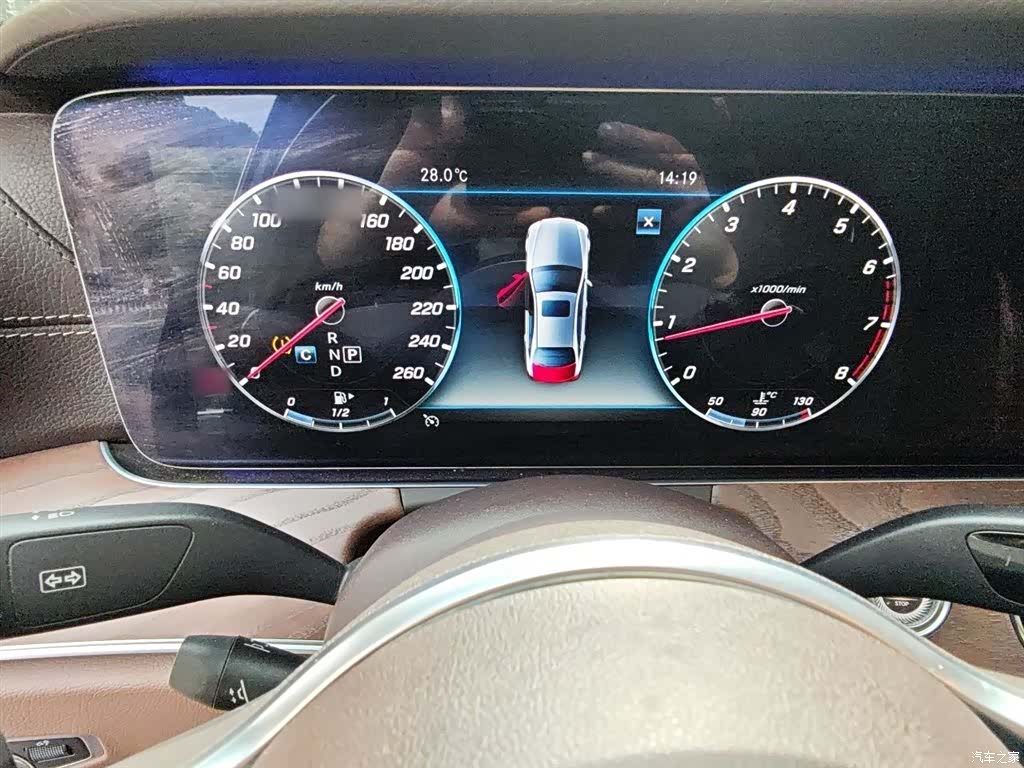 Mercedes-Benz E-Class, 2019 4