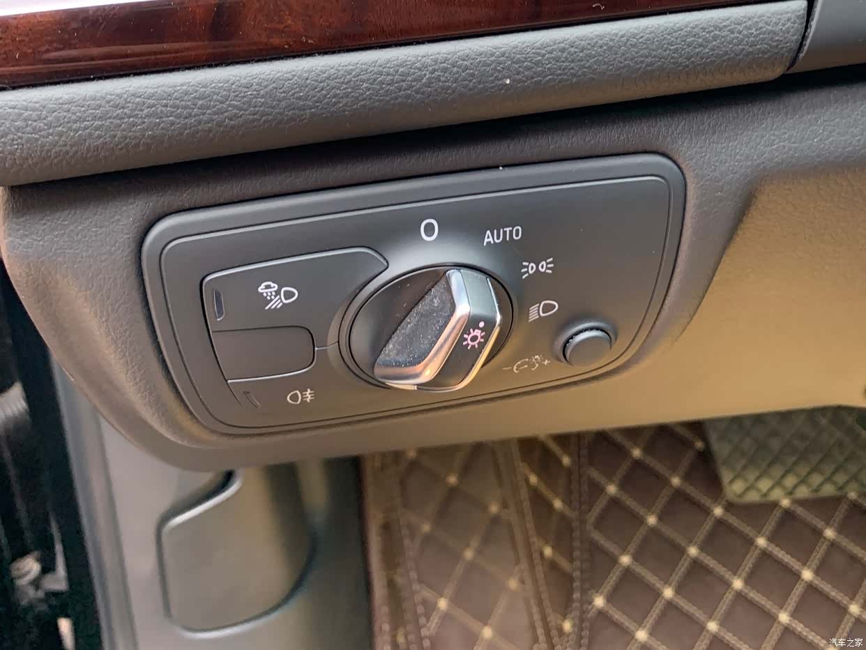 Audi A6L, 2016 12