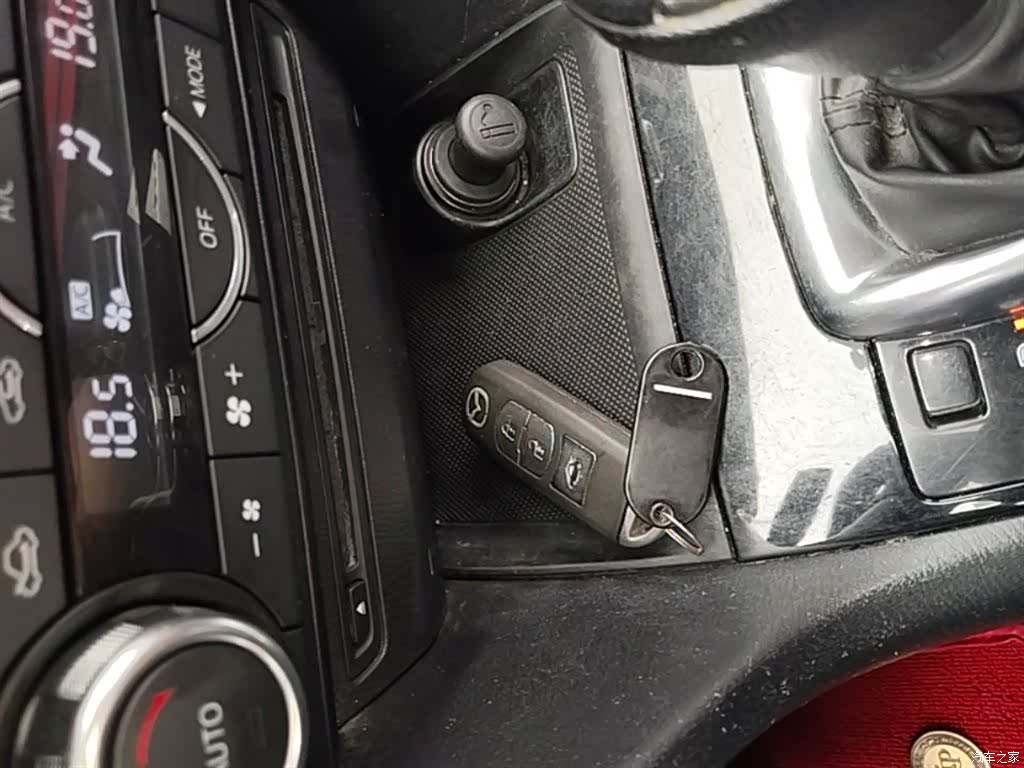 Mazda Mazda3, 2016 9