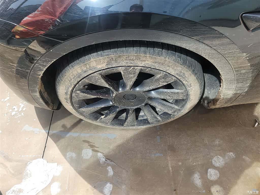 Tesla Model Y, 2022 22