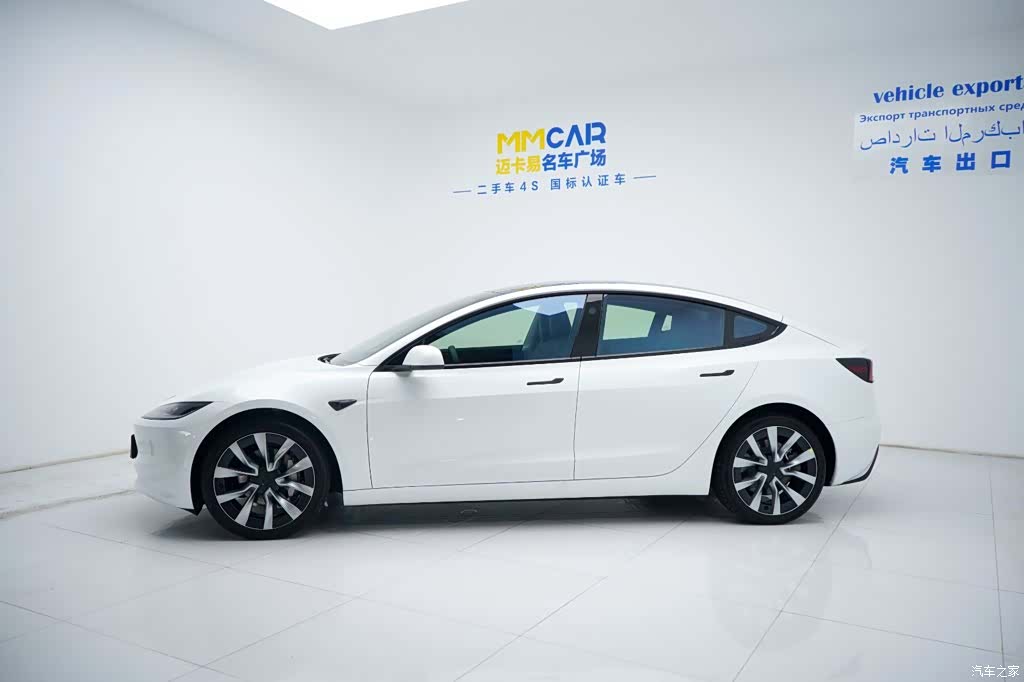 Tesla Model 3, 2025 10