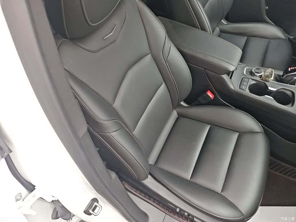 Cadillac XT4, 2020 25