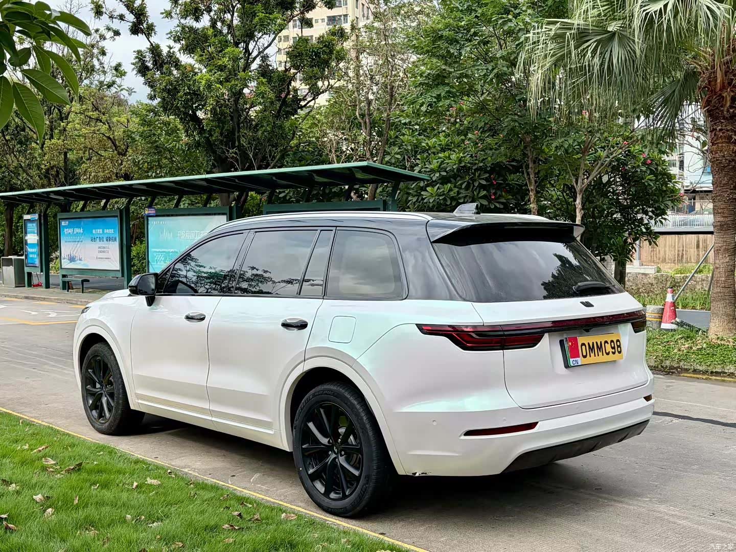Li Auto ONE, 2022 6