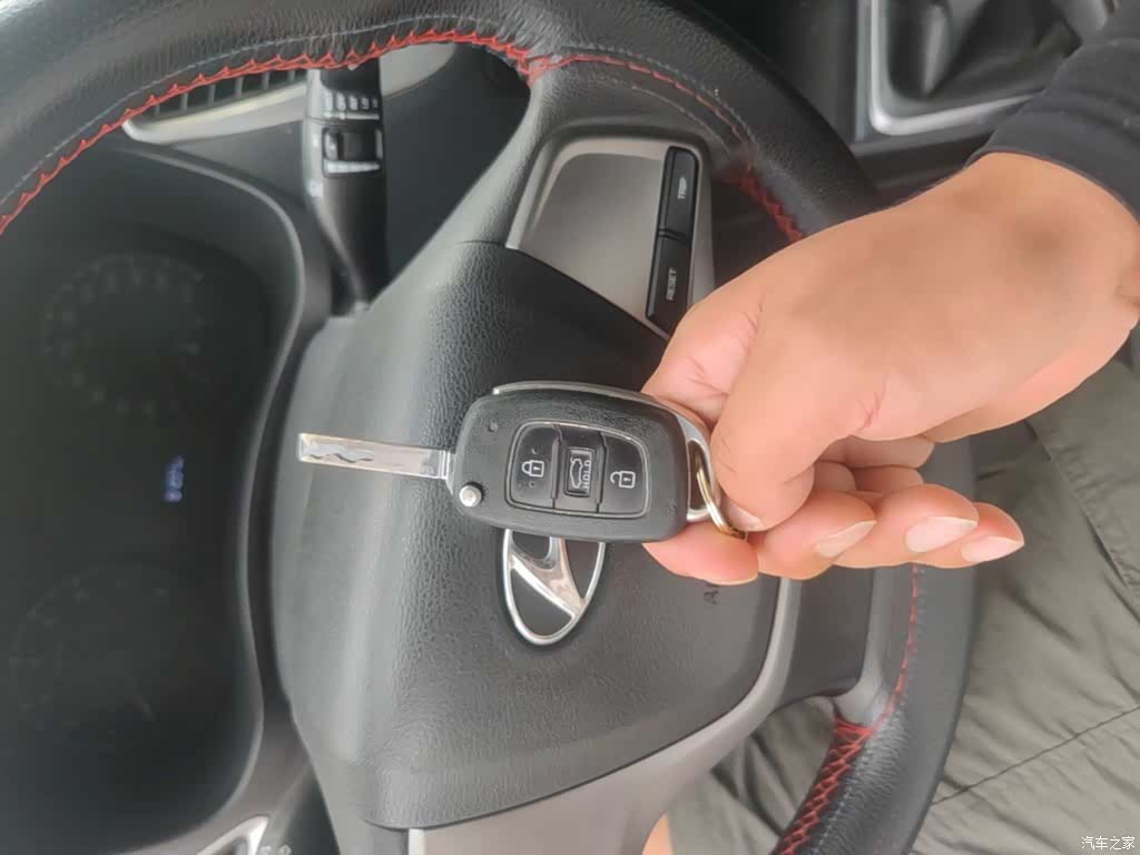 Hyundai GLS, 2017 9