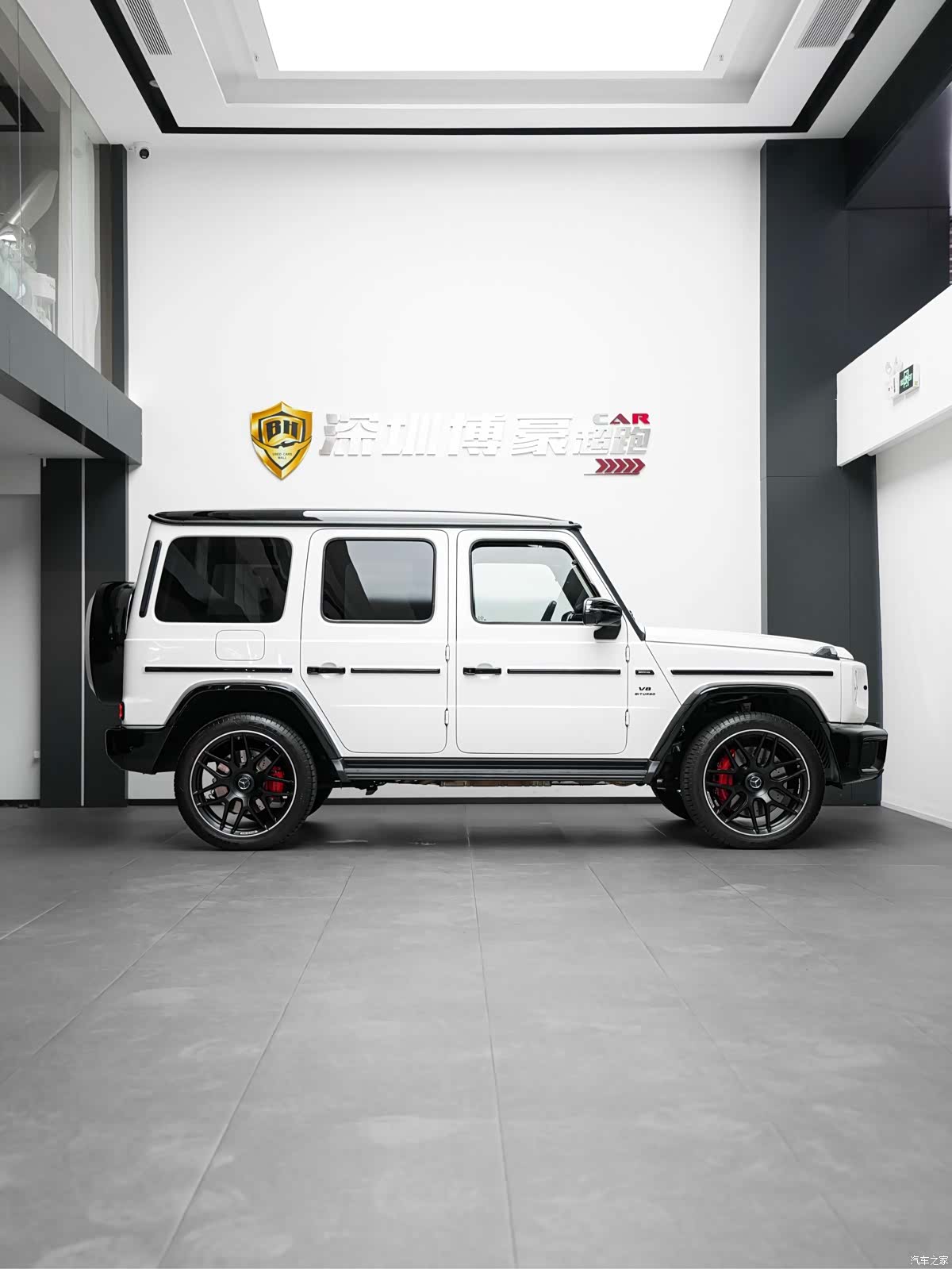 Mercedes-Benz G-Class, 2025 4