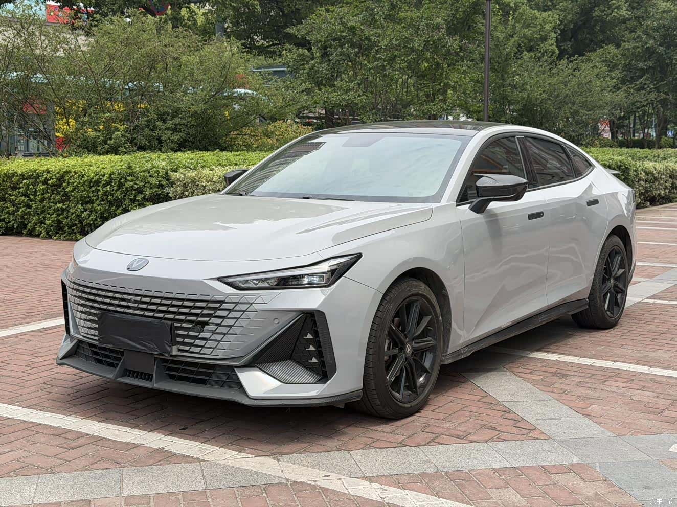 Changan UNI-V, 2022 1