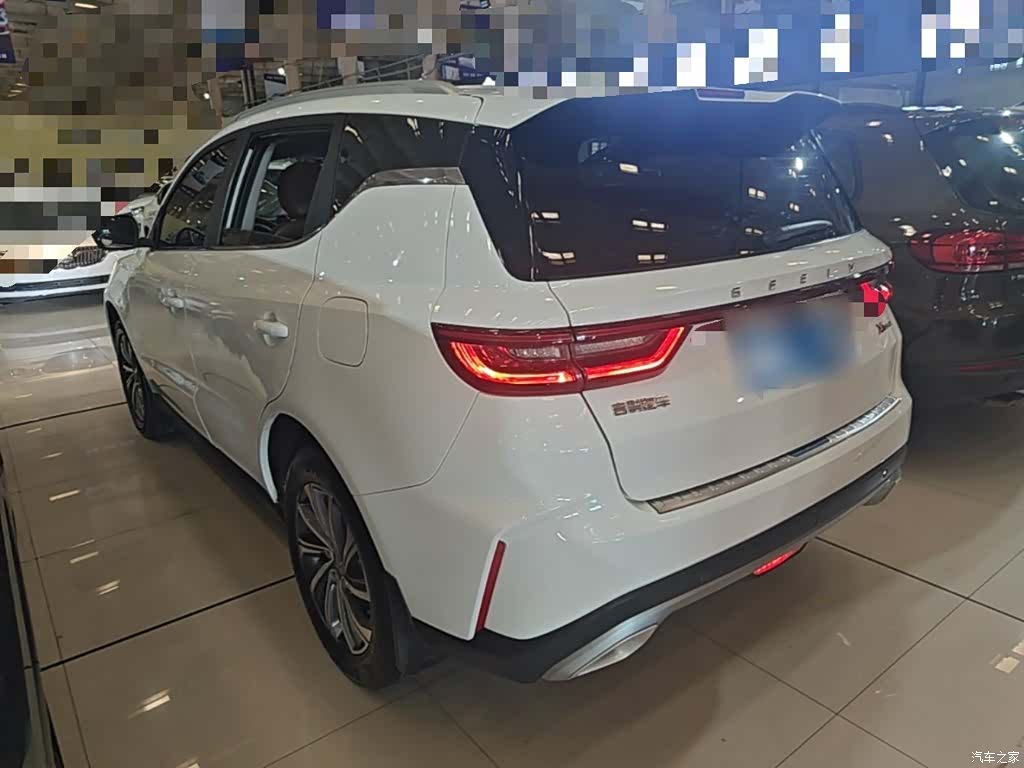 Geely X6, 2022 все фото