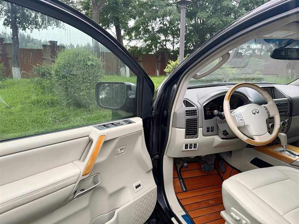 Infiniti QX Infiniti QX