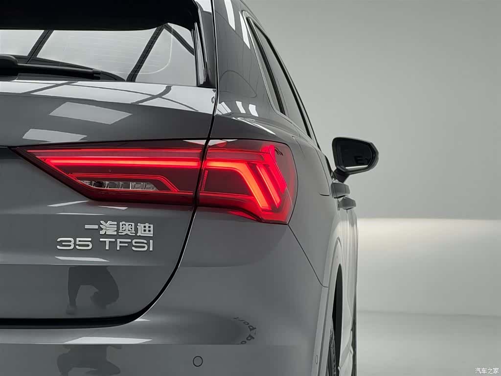 Audi Q3, 2022 9