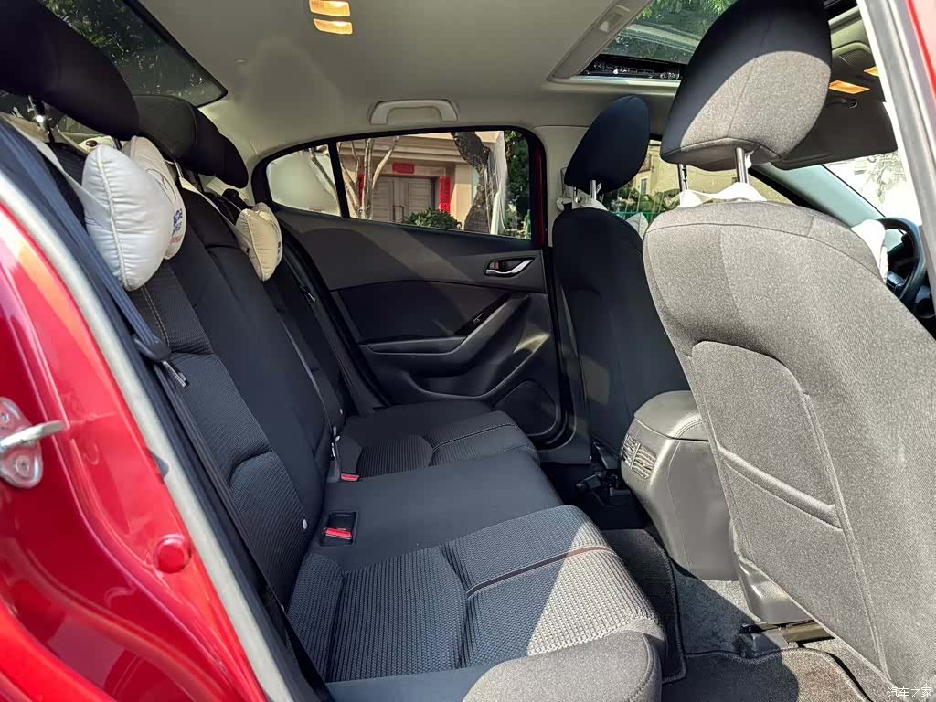 Mazda Mazda3, 2018 16