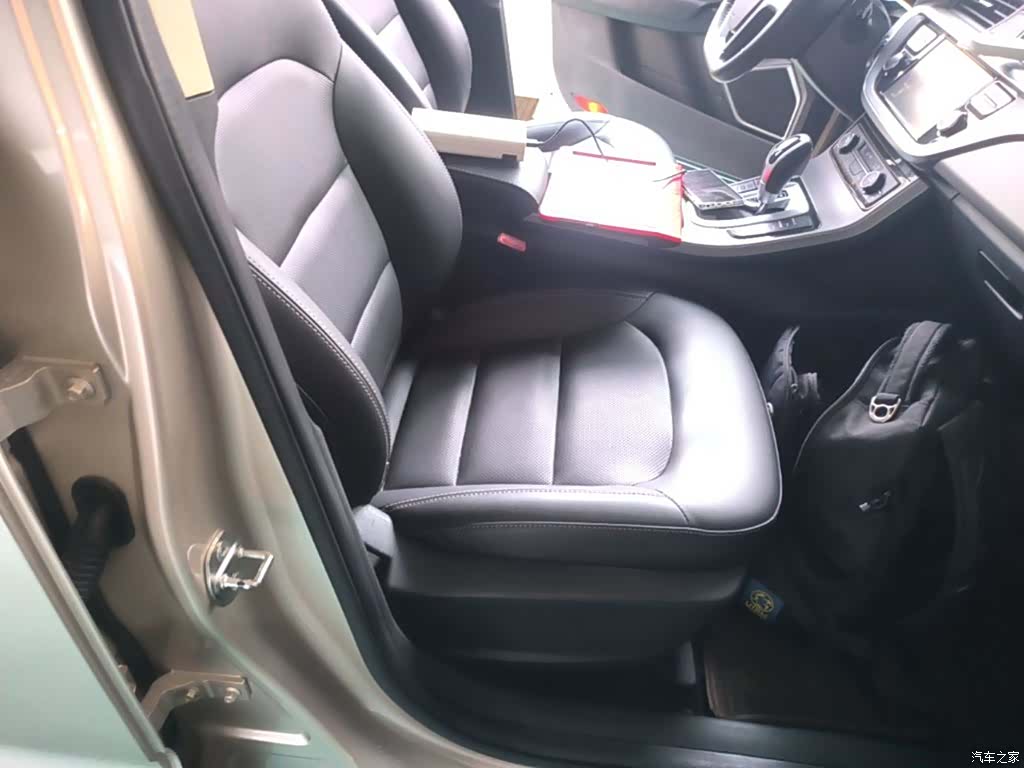 Geely Emgrand, 2018 25