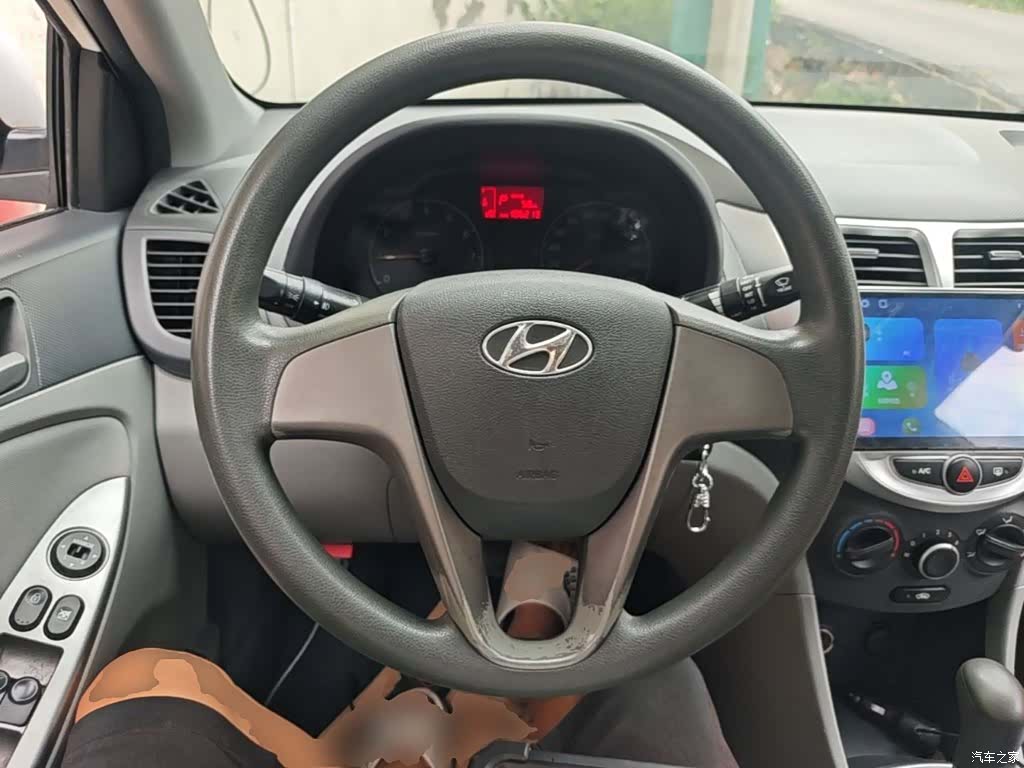 Hyundai GLS, 2016 11