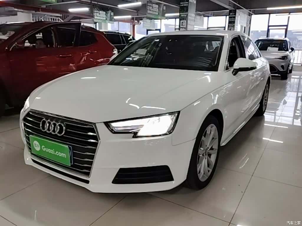 Audi A4L, 2017 1
