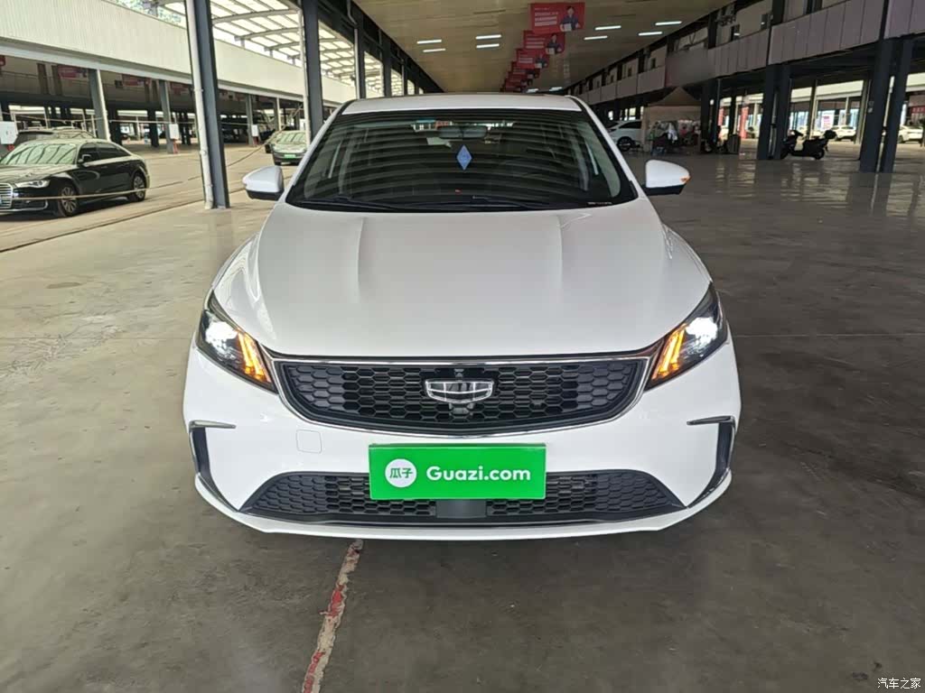 Geely Binray, 2022 3