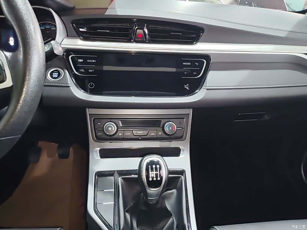 Geely Emgrand, 2021 13