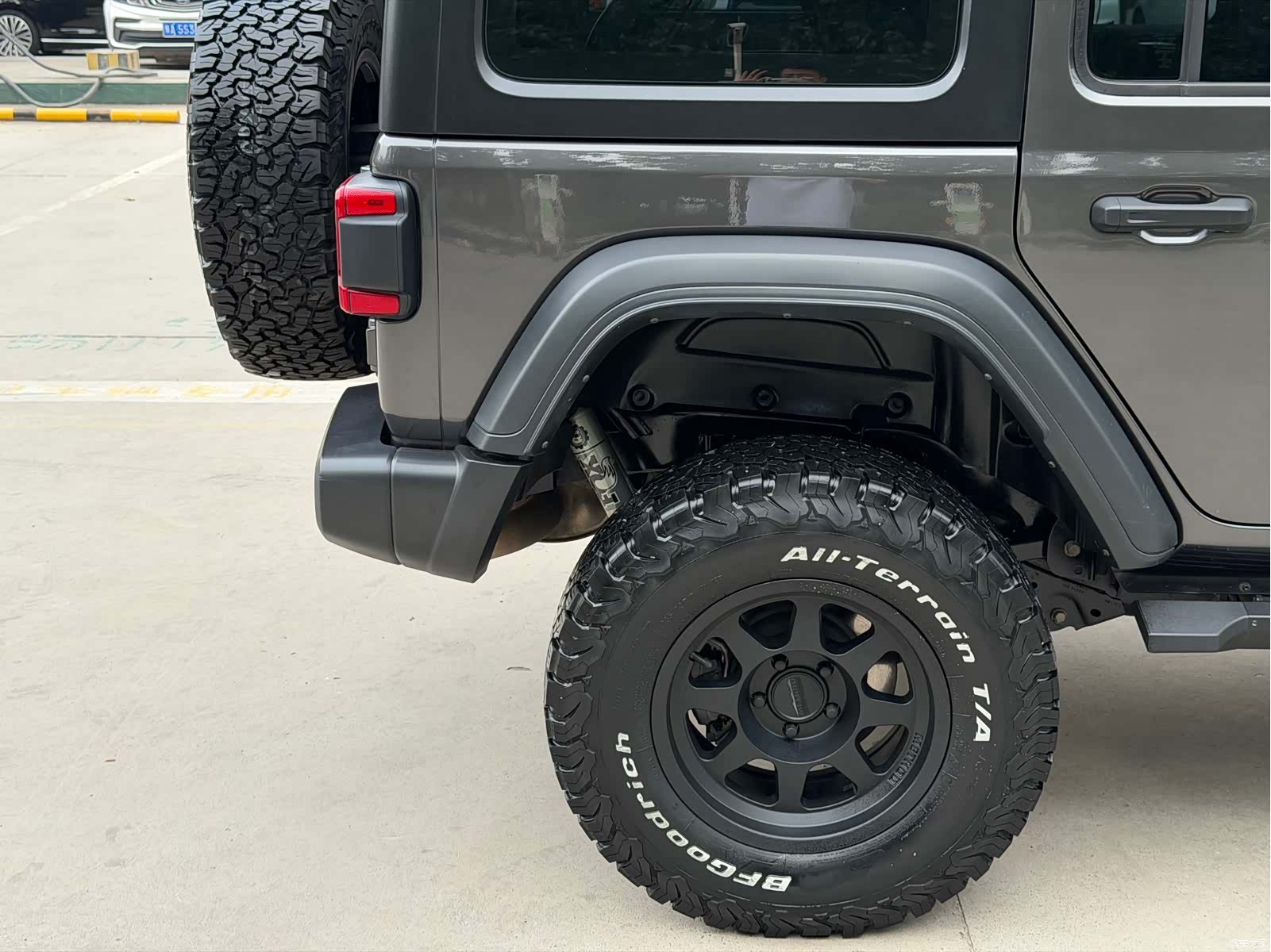 Jeep Wrangler, 2023 12