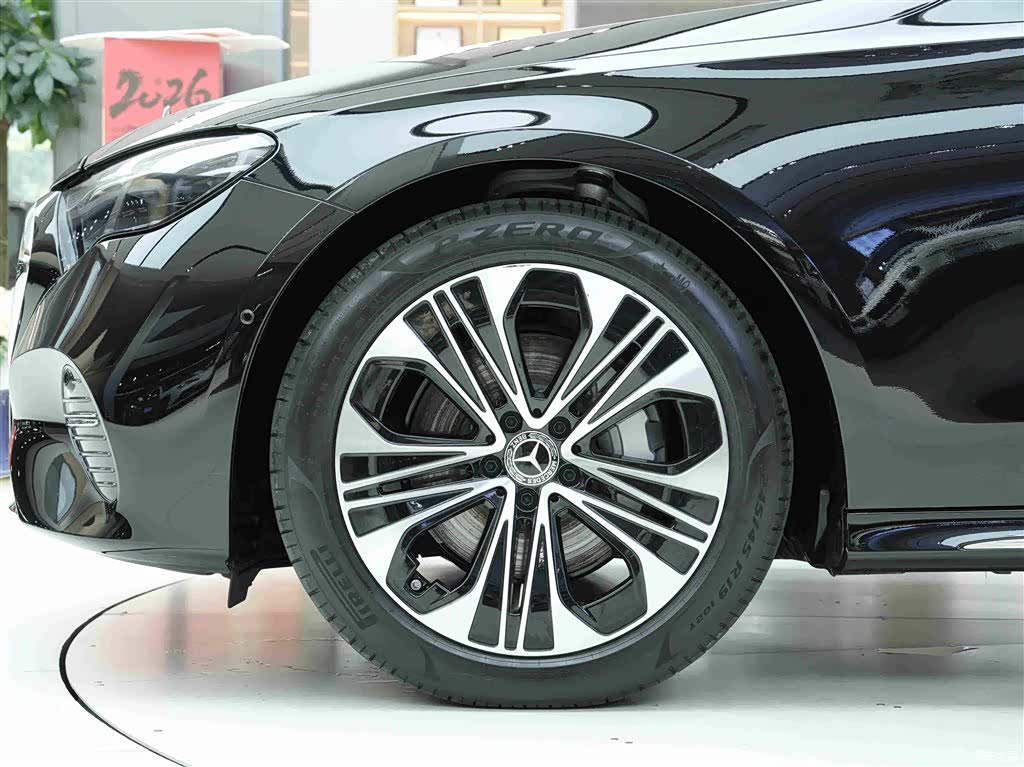 Mercedes-Benz E-Class, 2026 19