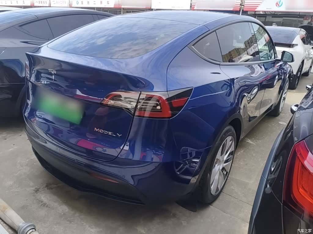 Tesla Model Y, 2022 7