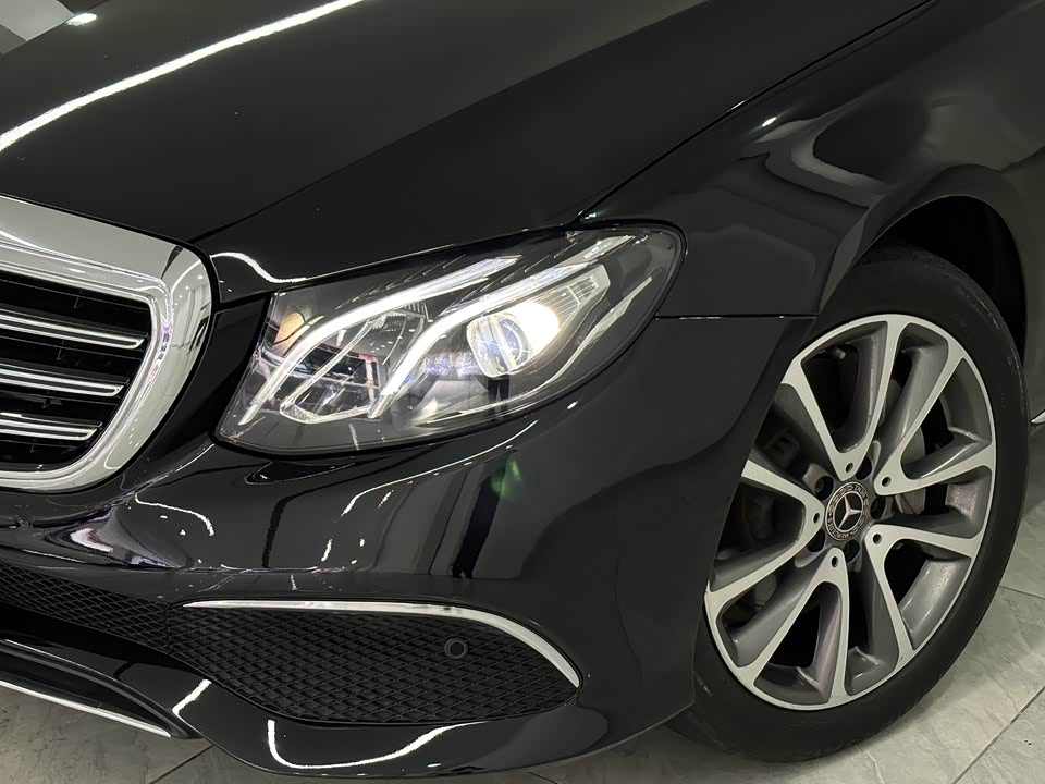 Mercedes-Benz E-class Mercedes-Benz E-class