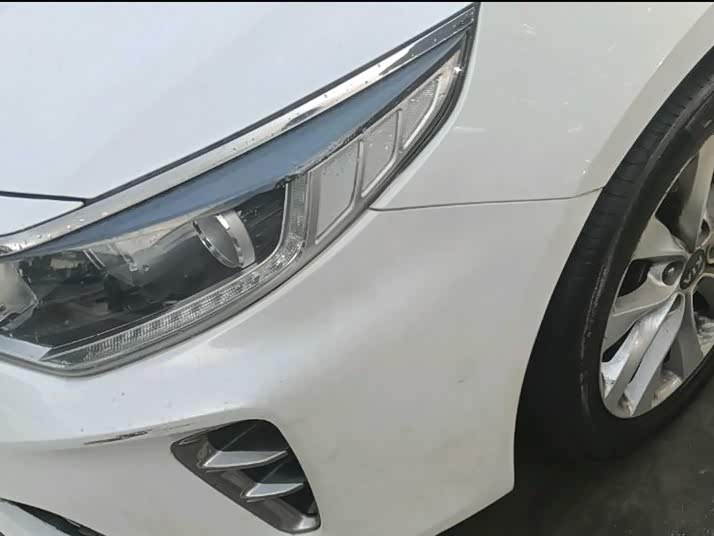 Kia K5 Kia K5
