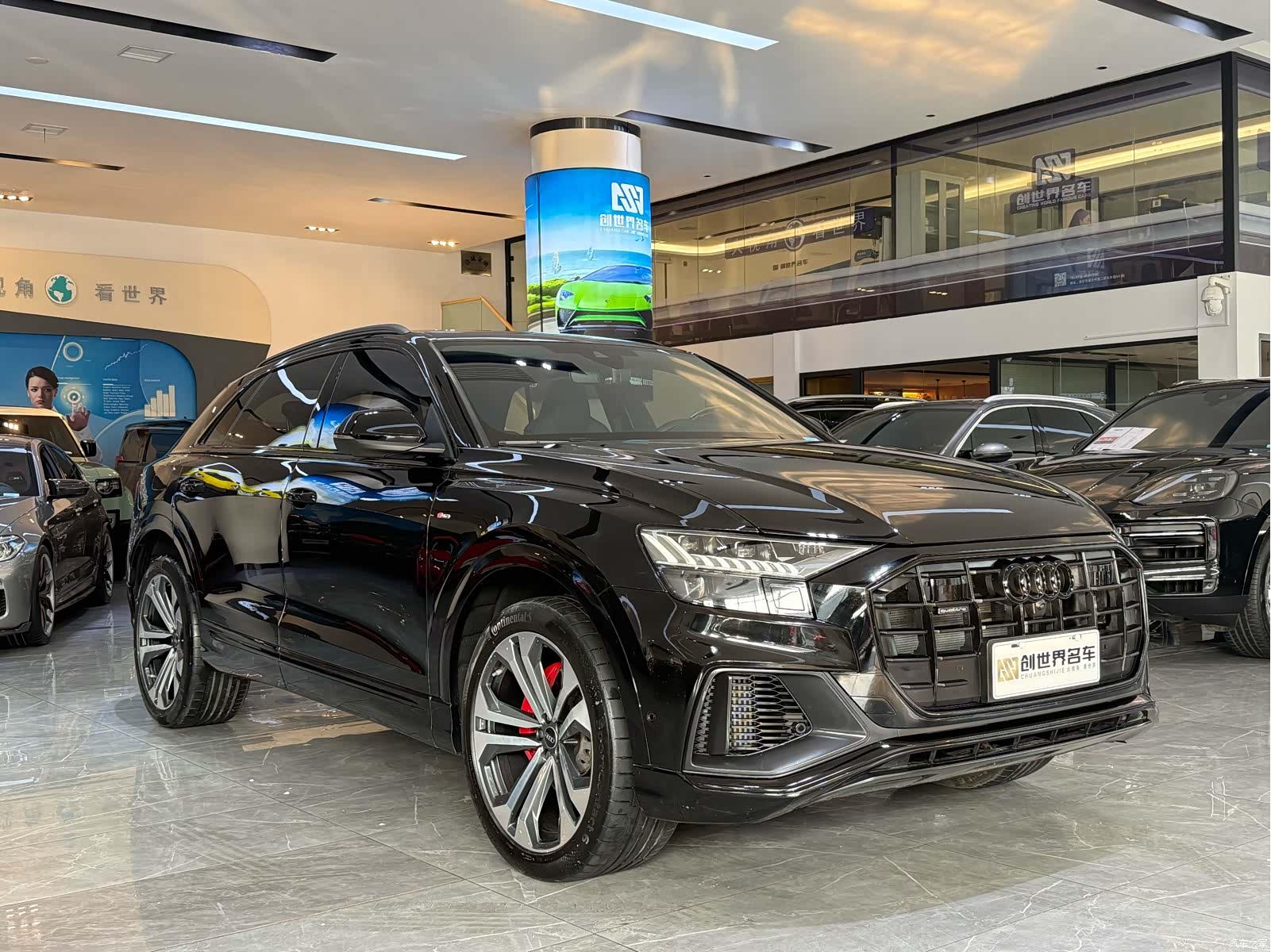 Audi Q8, 2023 4