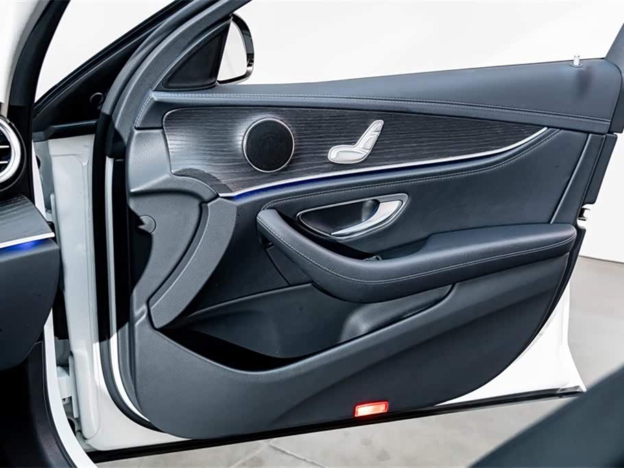 Mercedes-Benz E-class Mercedes-Benz E-class
