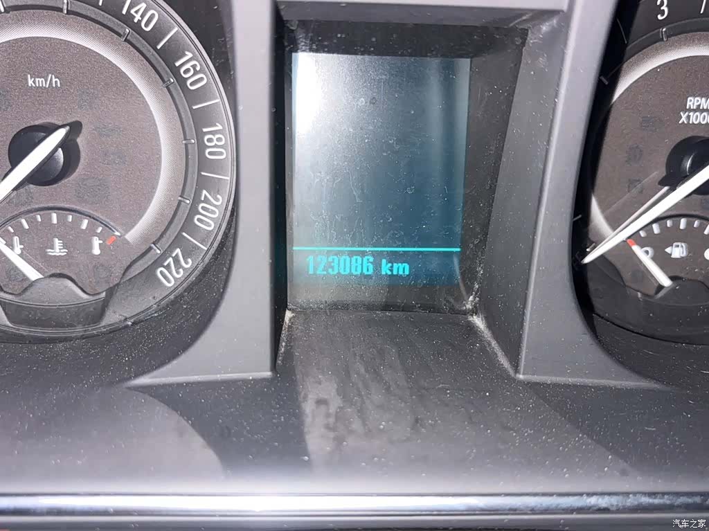 Buick GL8, 2020 4