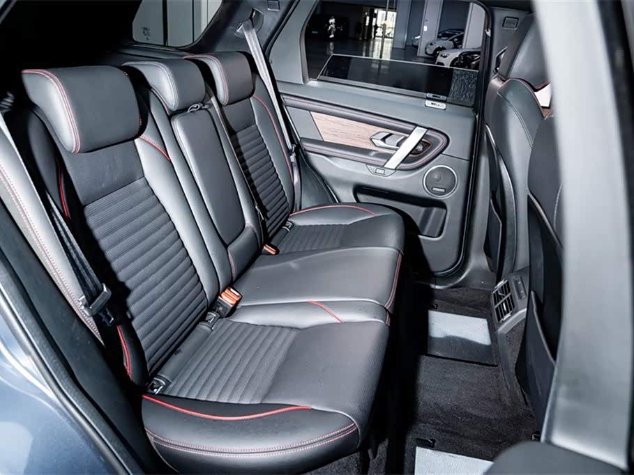 Land Rover Discover sports