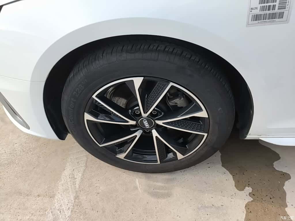 Audi A4L, 2021 23
