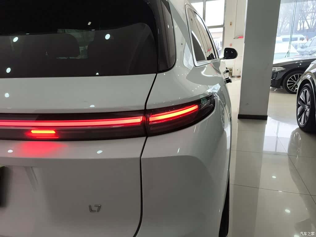 Li Auto L7, 2024 24