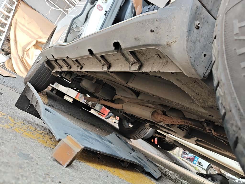 Geely X6, 2017 21