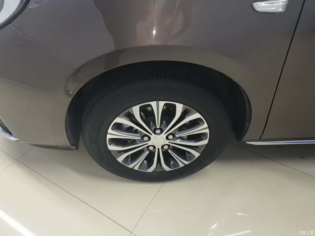 Buick GL8, 2023 23