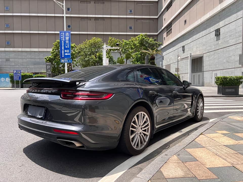 Porsche Panamera Porsche Panamera
