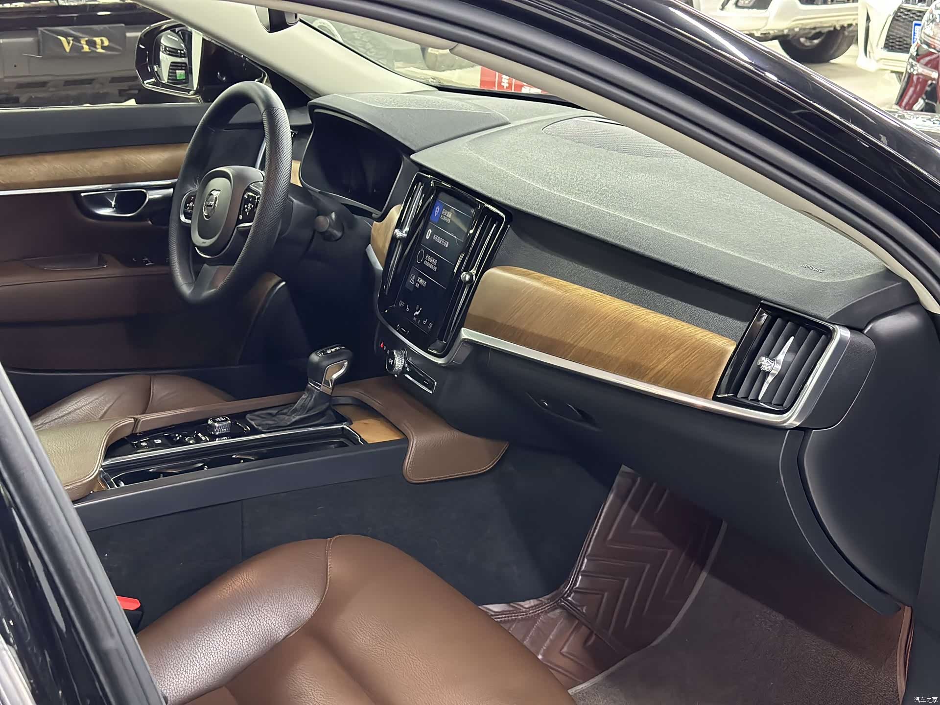 Volvo S90, 2019 10
