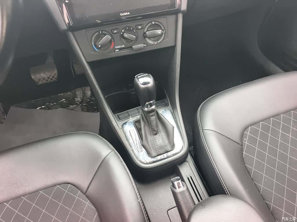 Skoda Rapid, 2018 14