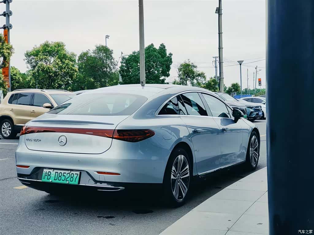 Mercedes-Benz EQS, 2025 6