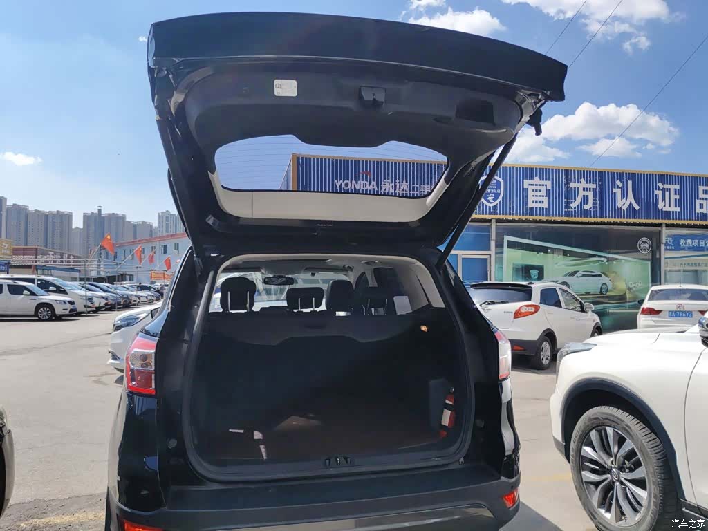 Ford Kuga, 2019 15