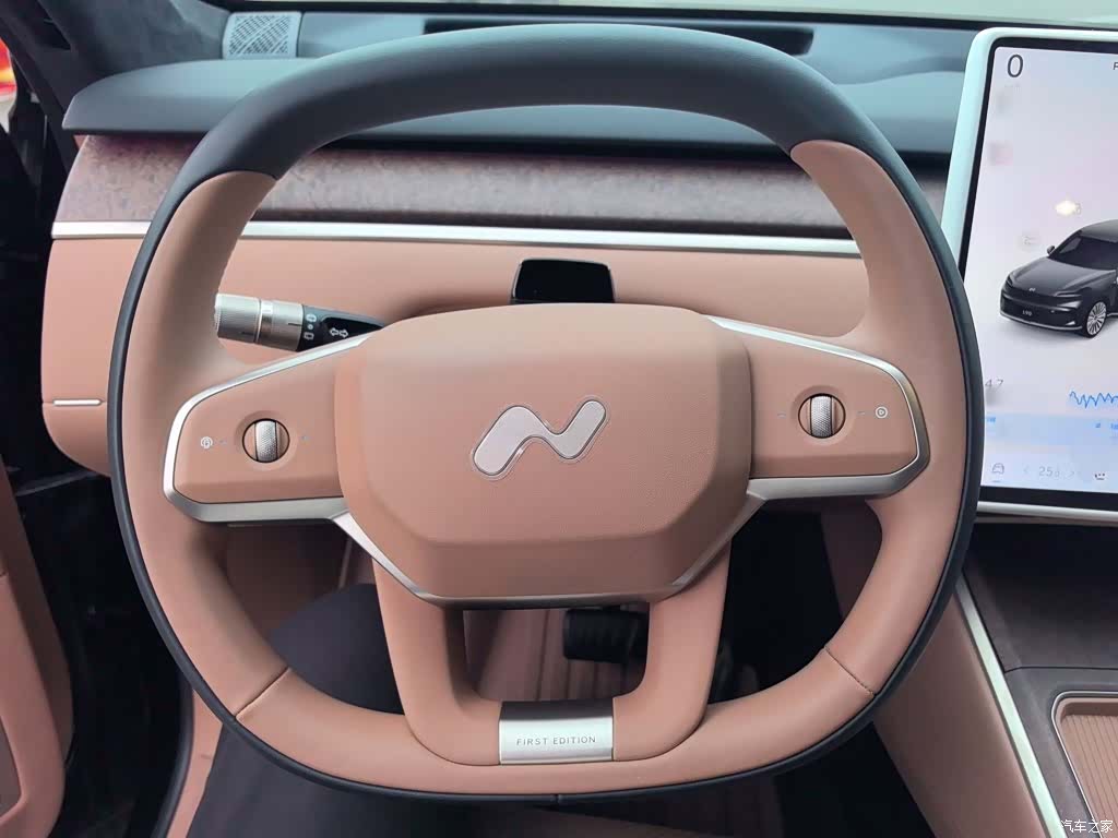 NIO L90, 2025 11