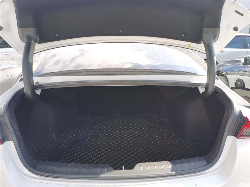 Kia K5, 2022 19