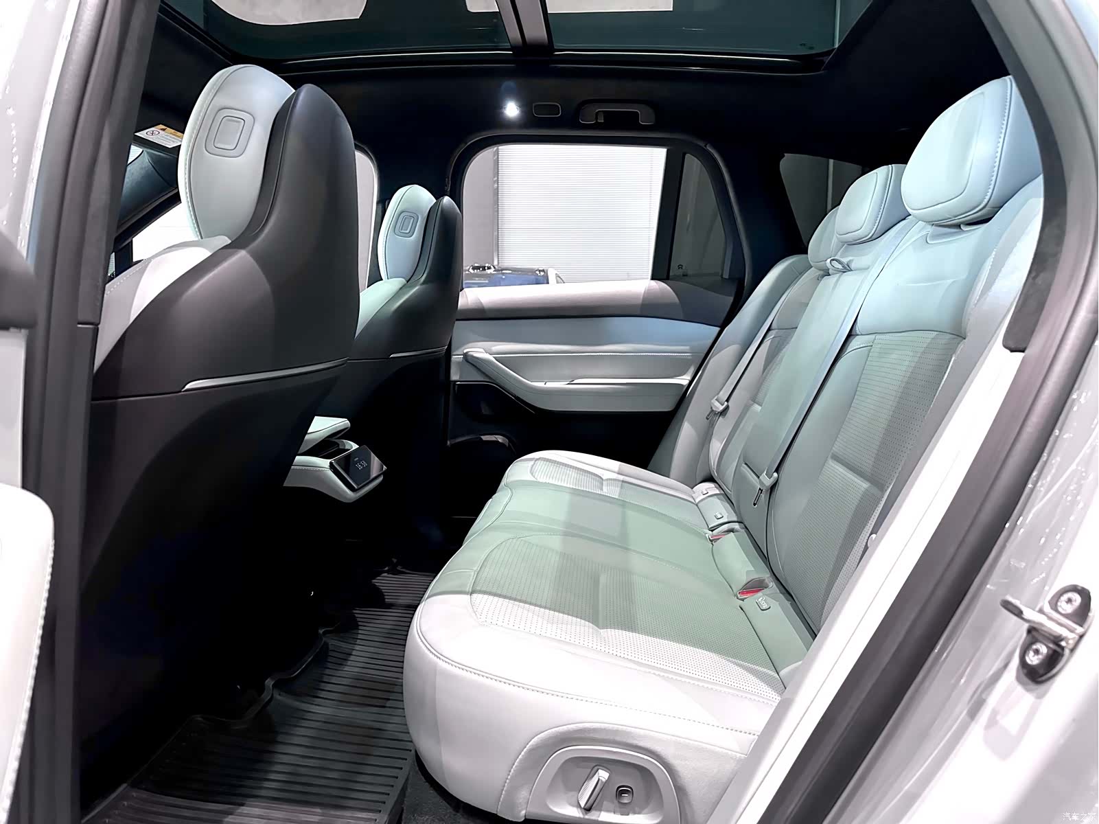 NIO ES6, 2025 11