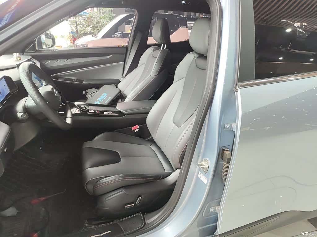 Geely Boyue, 2024 15