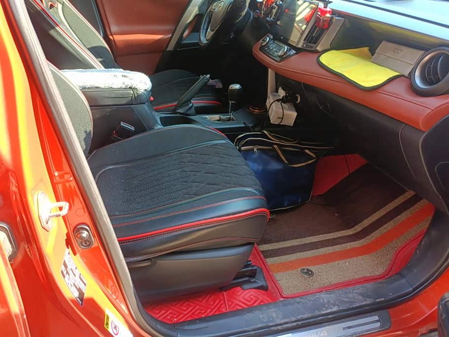 Toyota RAV4 Rongfang