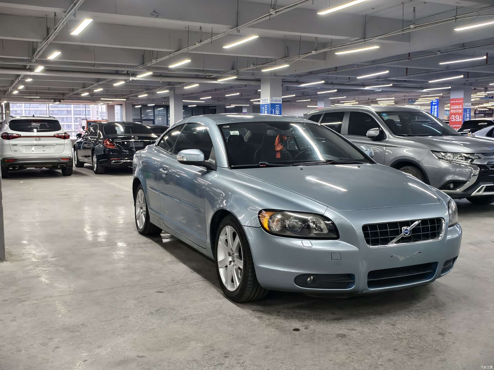 Volvo C70, 2009 14