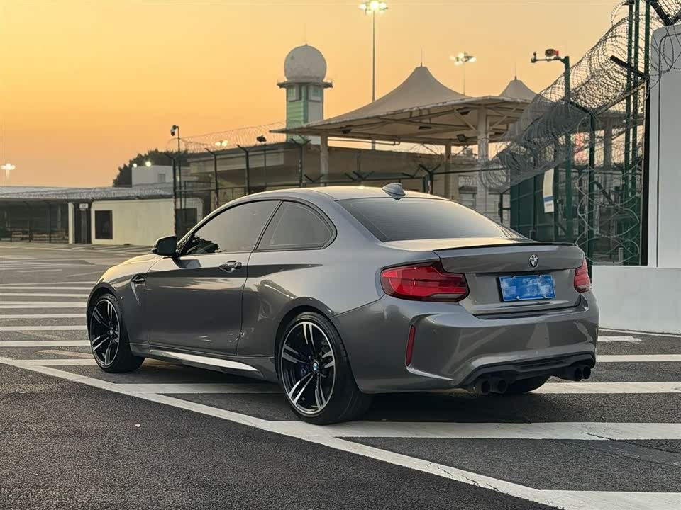 BMW M2