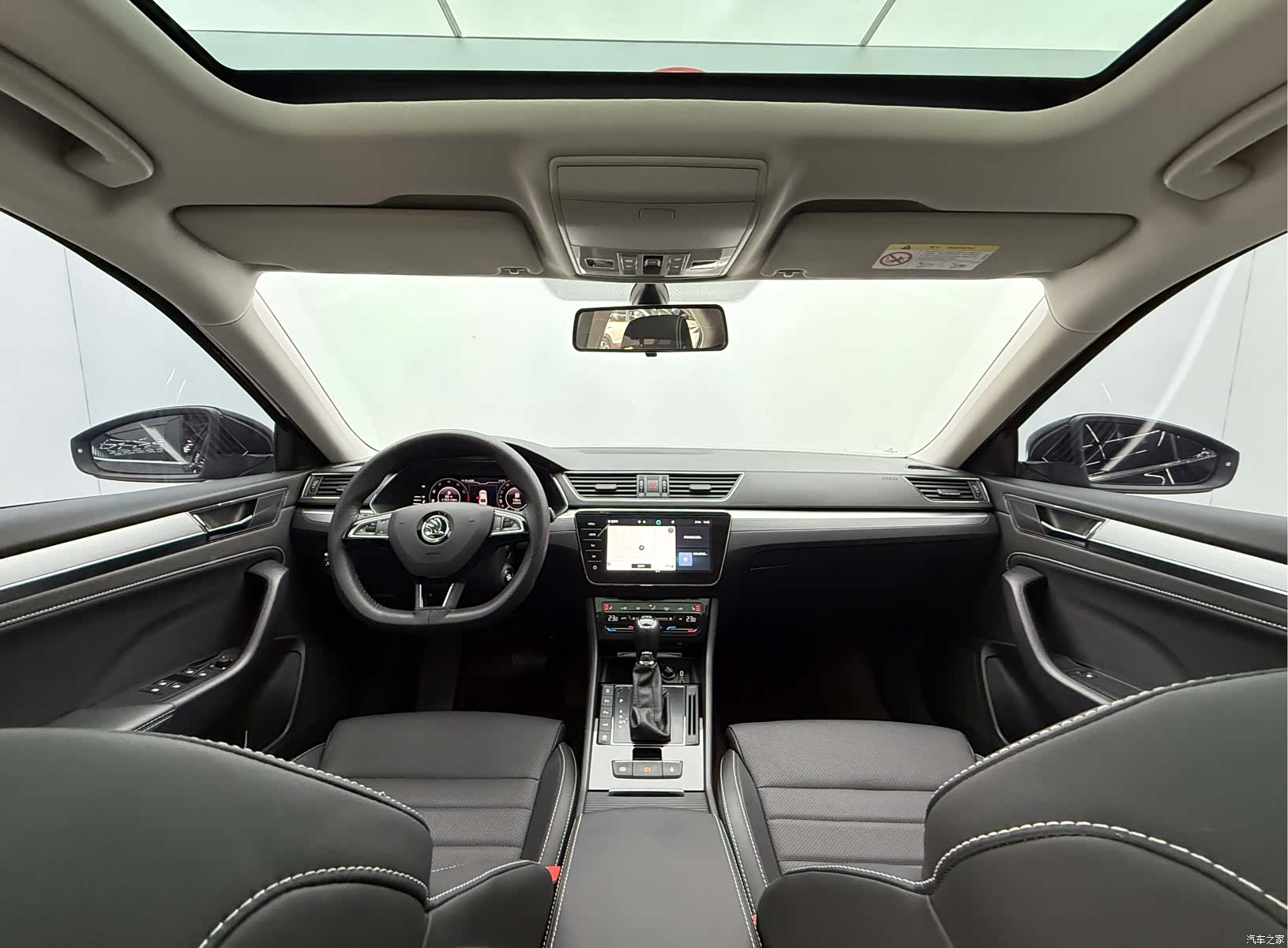 Skoda Superb, 2023 9