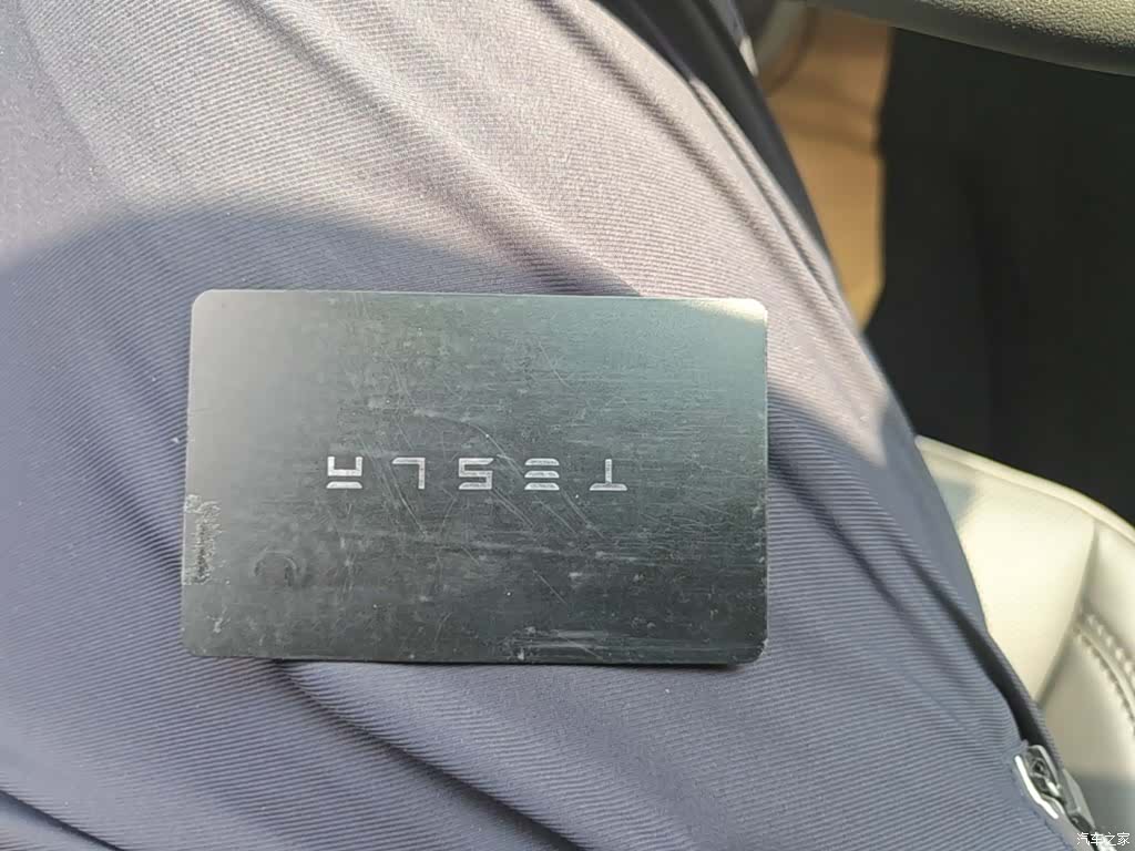 Tesla Model 3, 2025 17